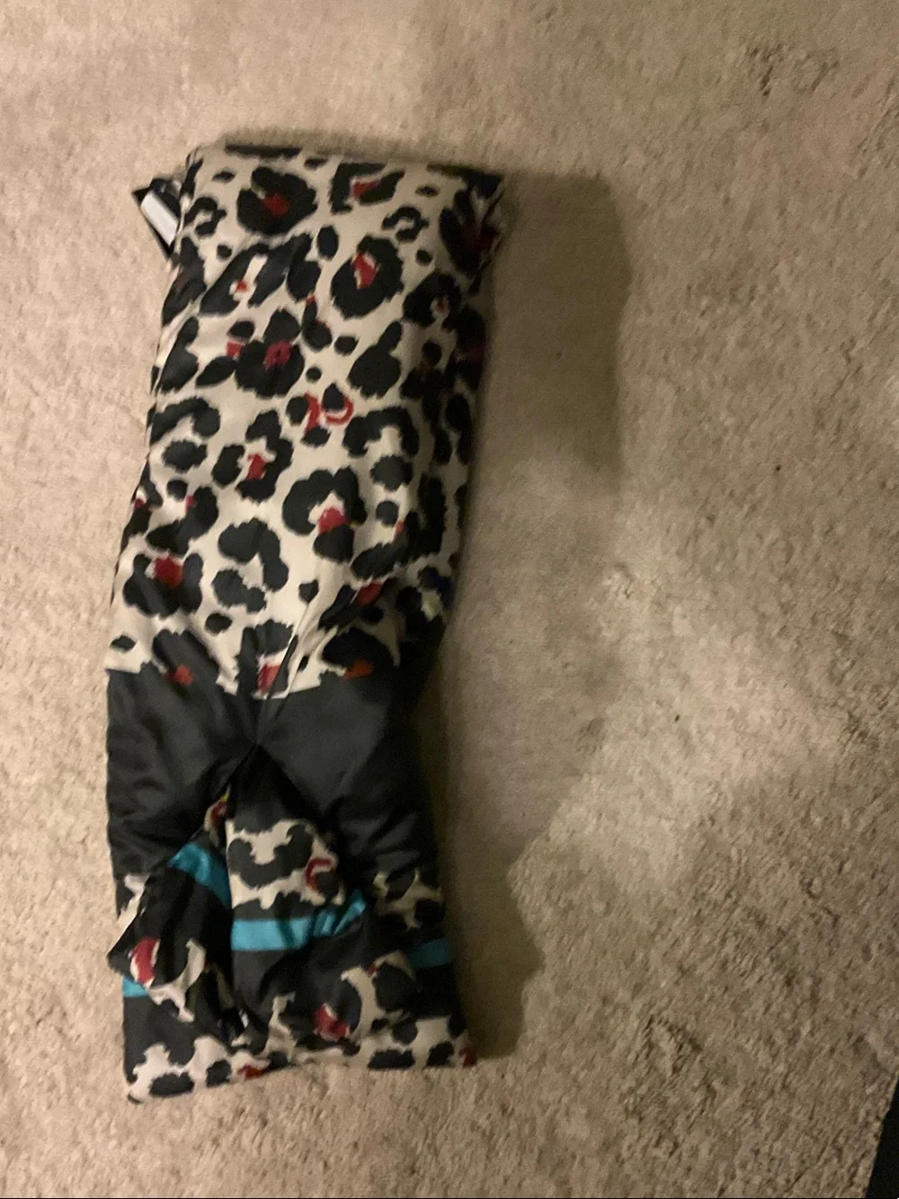 CaravNew York Air Puff Spotted Scarf